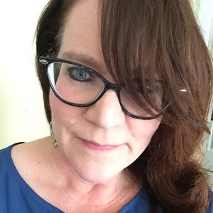 Meet your Posher, Pamela